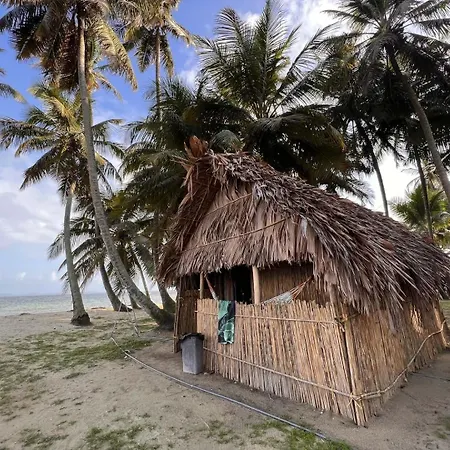 Cabanas Sobre El Mar De Guna Yala Yansailadub